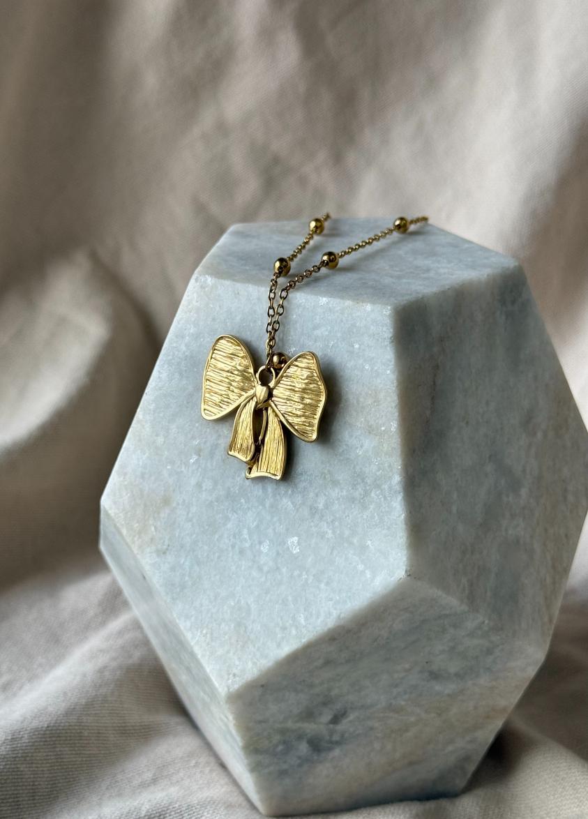 Heirloom Bow Necklace