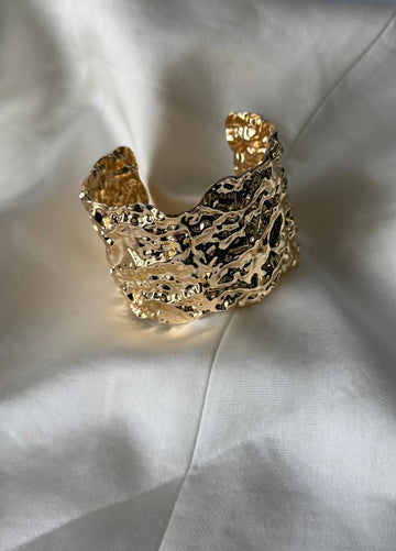 Lava Cuff