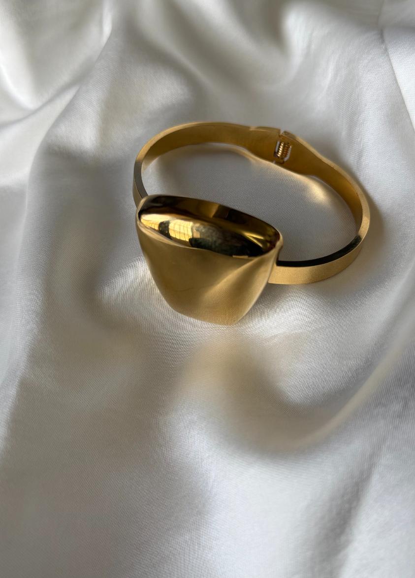 Domed Pod Bracelet