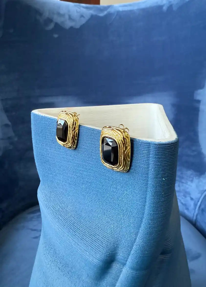 Onyx Studs