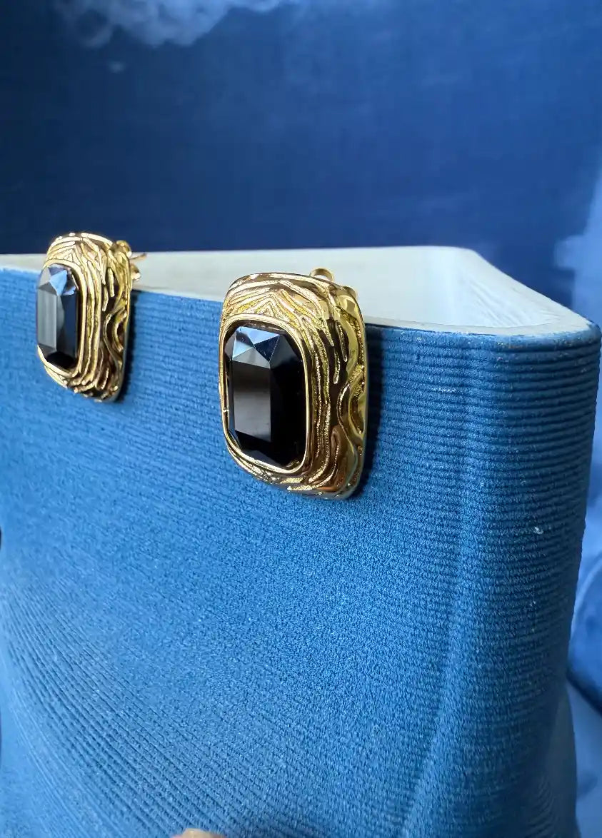 Onyx Studs